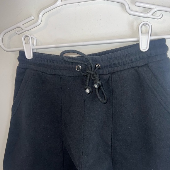 SOLD•• BO+TEE BLACK SWEAT SHORTS MEDIUM - Picture 4 of 11